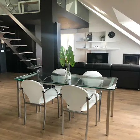Oktheway Loft Maestranza * 拉科鲁尼亚