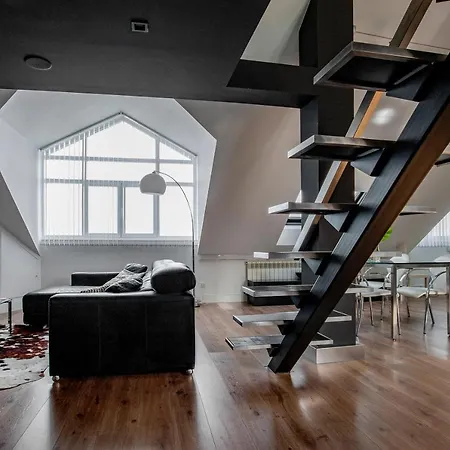 Apartamento Oktheway Loft Maestranza *